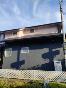 木津川市で屋根、外壁塗装、雨樋の交換工事を行ないました。